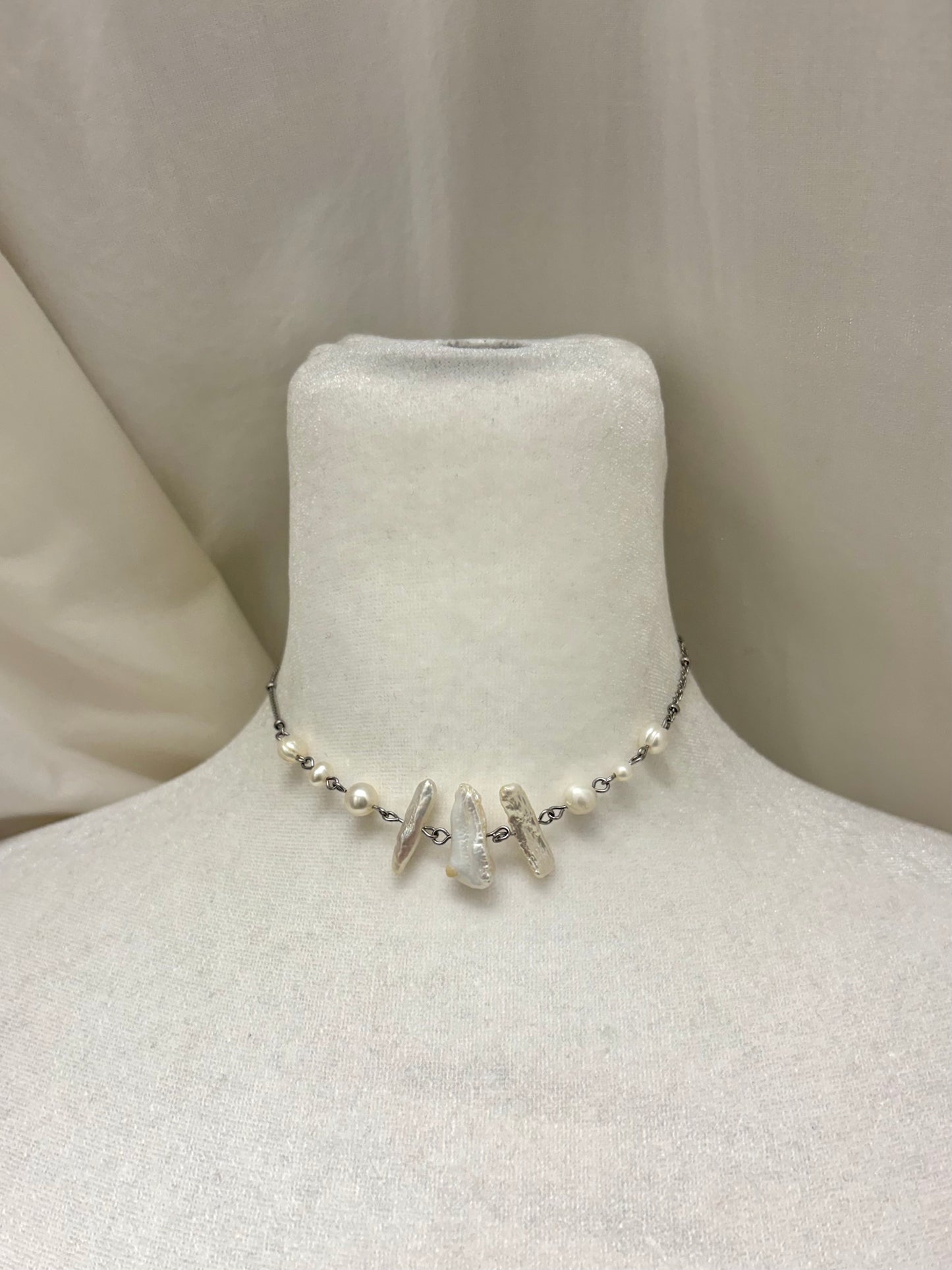 Completely Freshwater Pearl Silver Choker Necklace