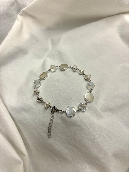 Crystal and Silver Rock-like Silver Beaded Bracelet
