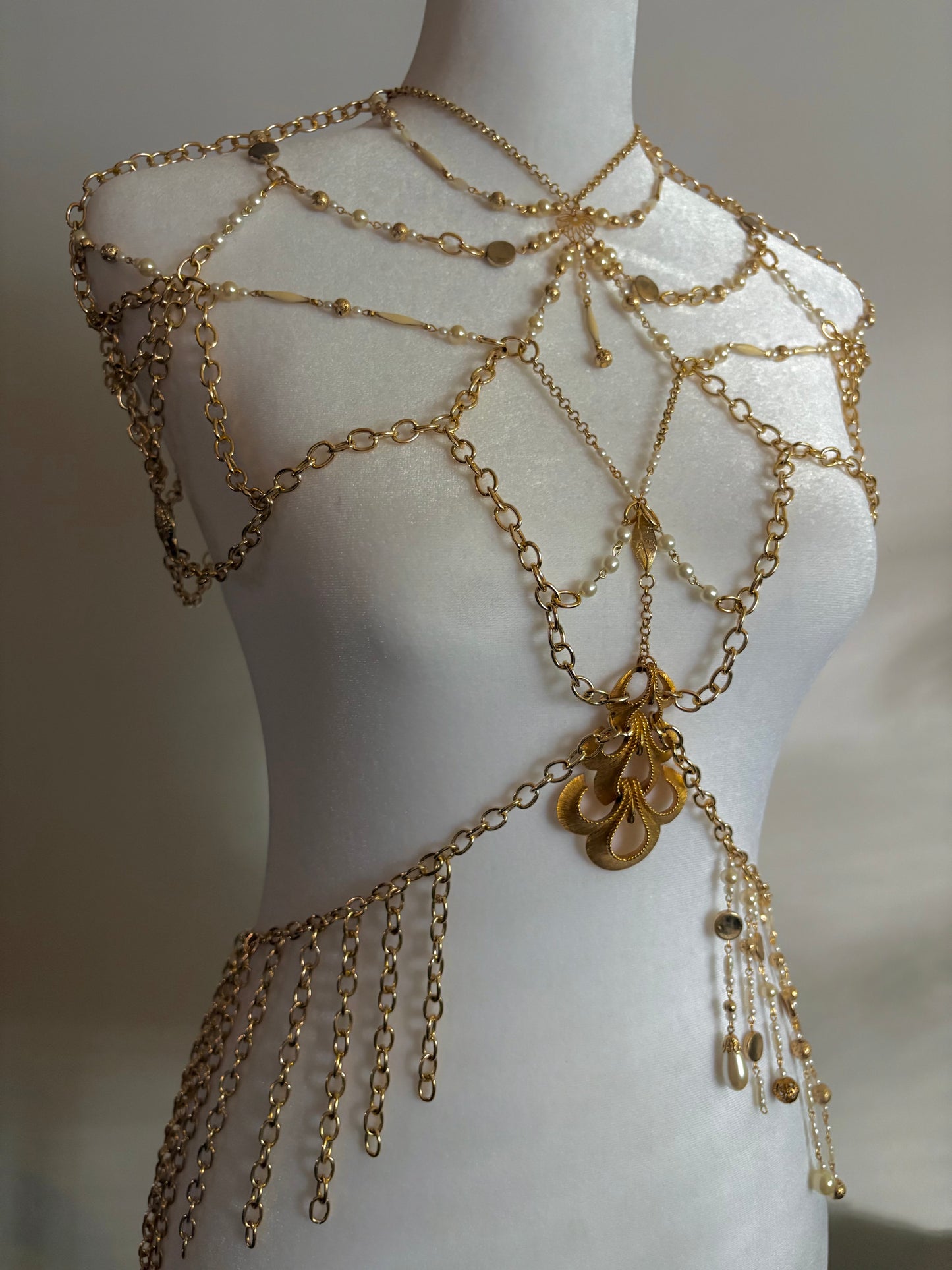 Body Jewelry Shoulder, Torso, and Waist Set with Dangling Chain Belt and Resting on Shoulders
