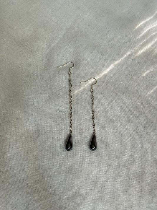 Silver Dark Metallic Teardrop Dangling Earrings