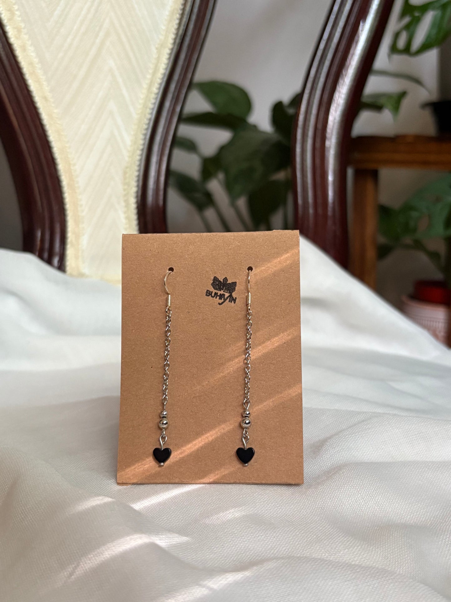 Simple Black Heart Dangling Earrings